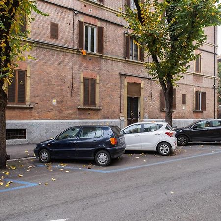 Bolognina Centro-Stazione Apartment Болонья Екстер'єр фото